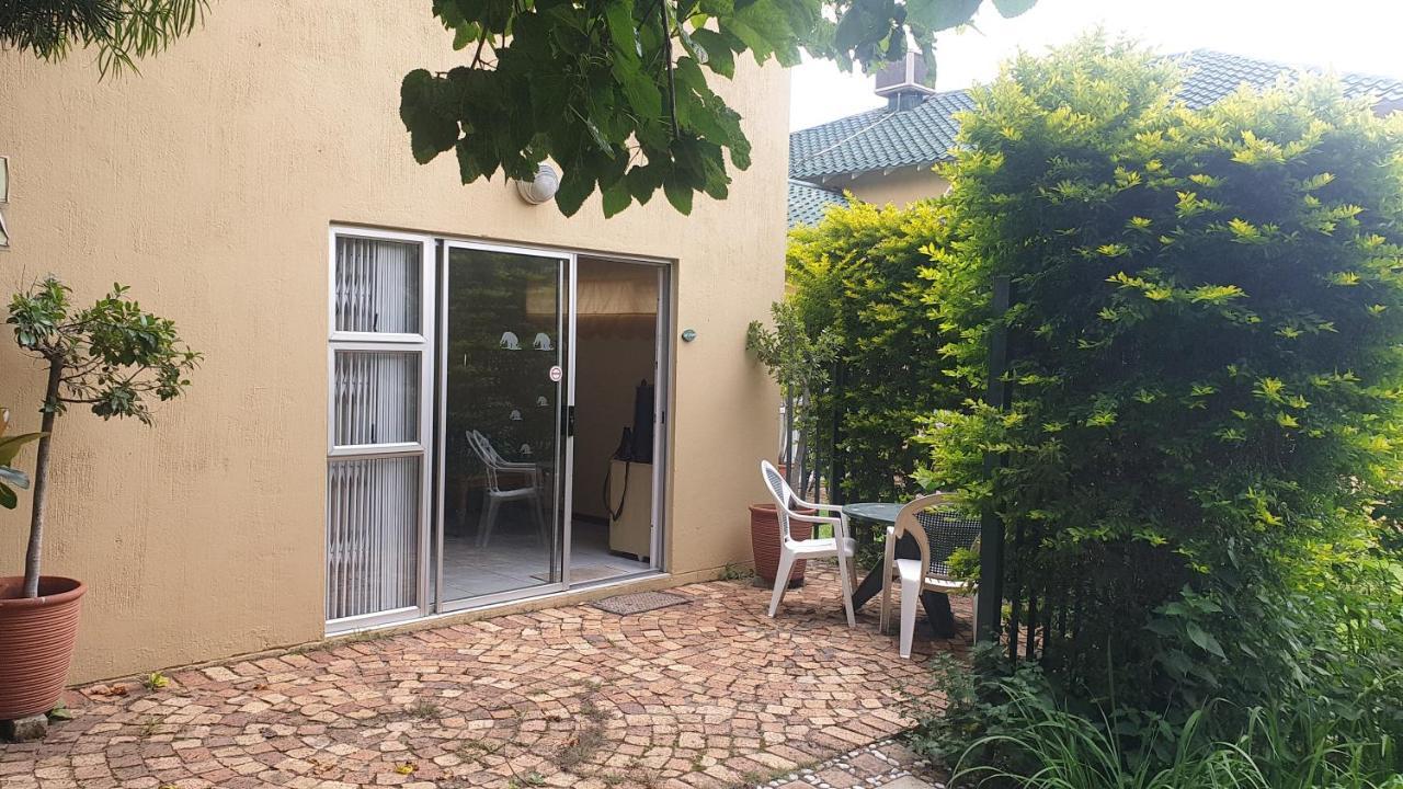 Matina Guest House Johannesburg Exterior photo